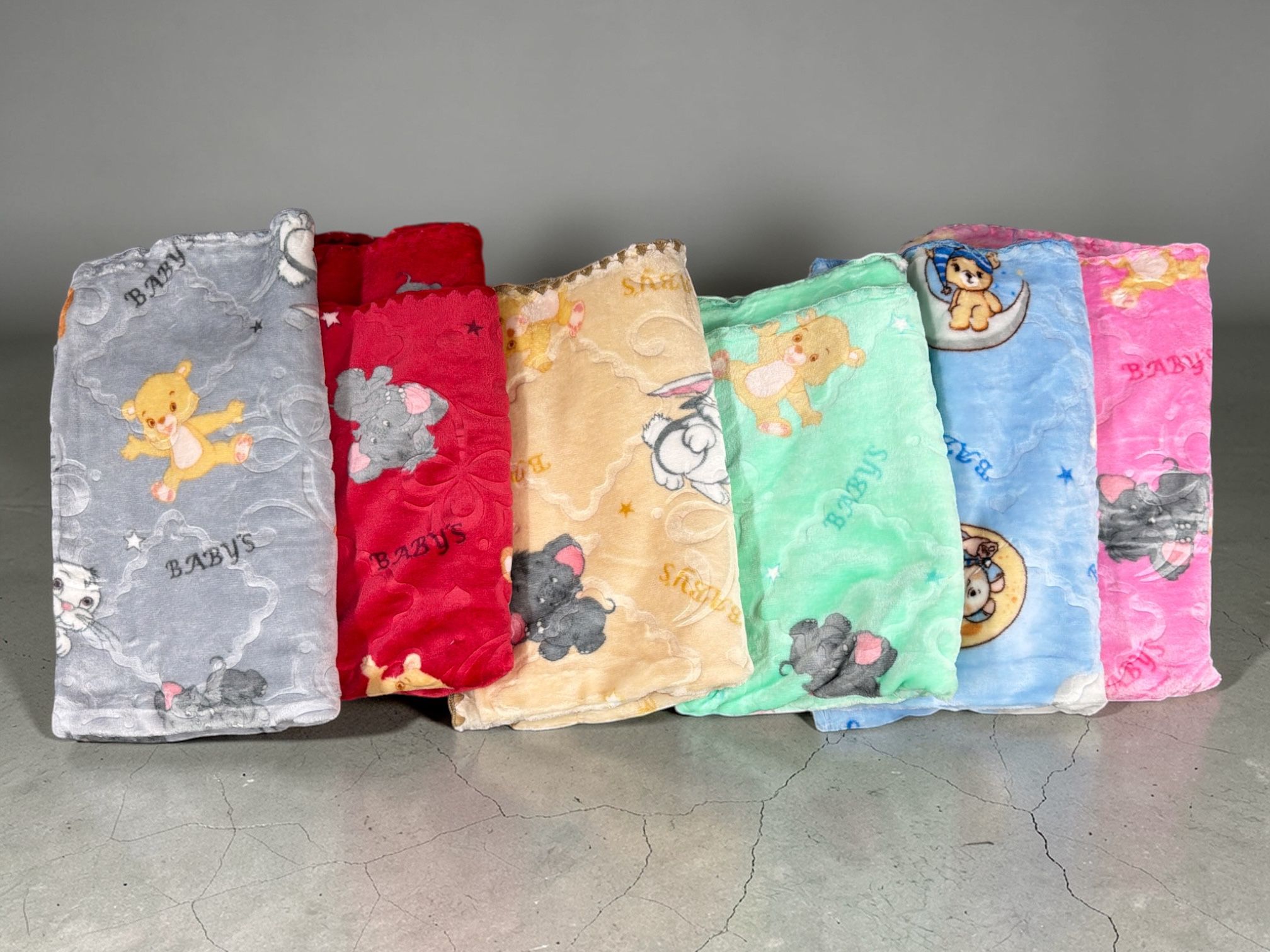 Frazada de piel gruesa estampada (1.10m x 80cm) SUPEROFERTA