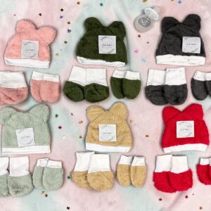 Trio Corderito lola (Gorro, escarpin y mitón)