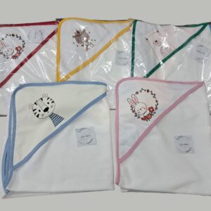 Toallon Lola con Capucha OFERTA Surtido de colores