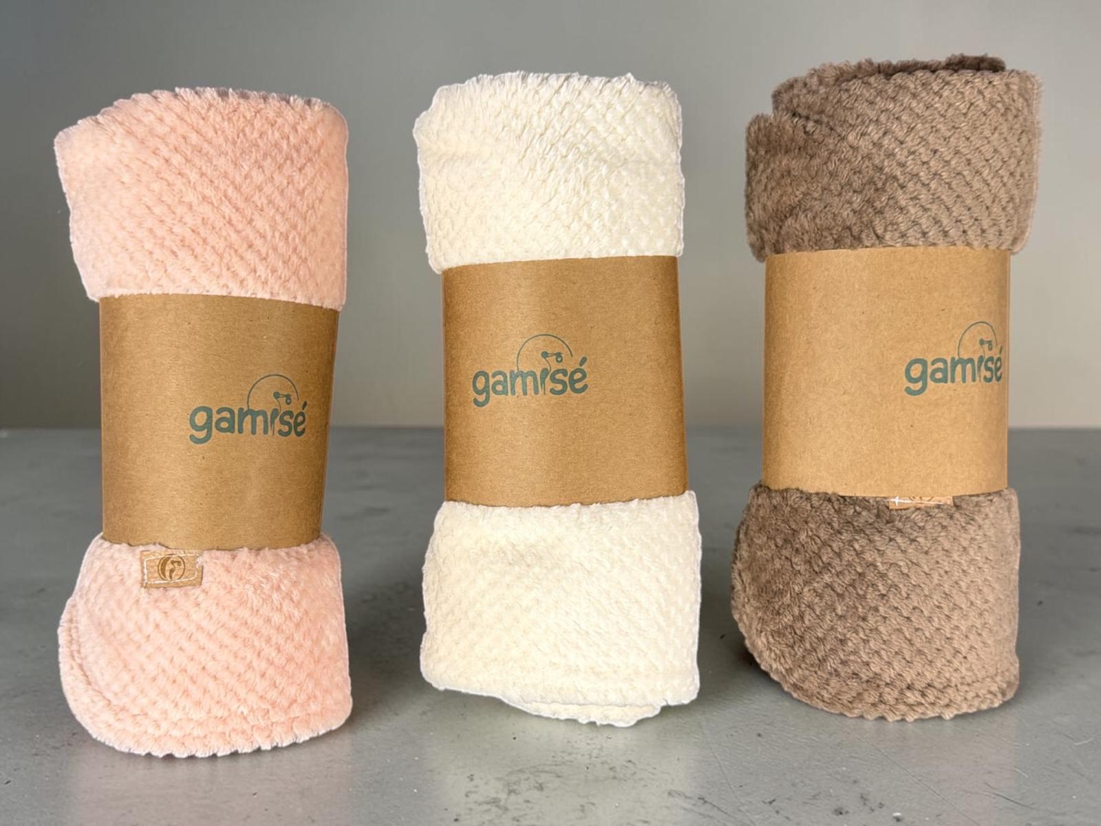 Manta Piel Gofrada Gamise (80 x 70cm) Art.41400 Colores Surtidos