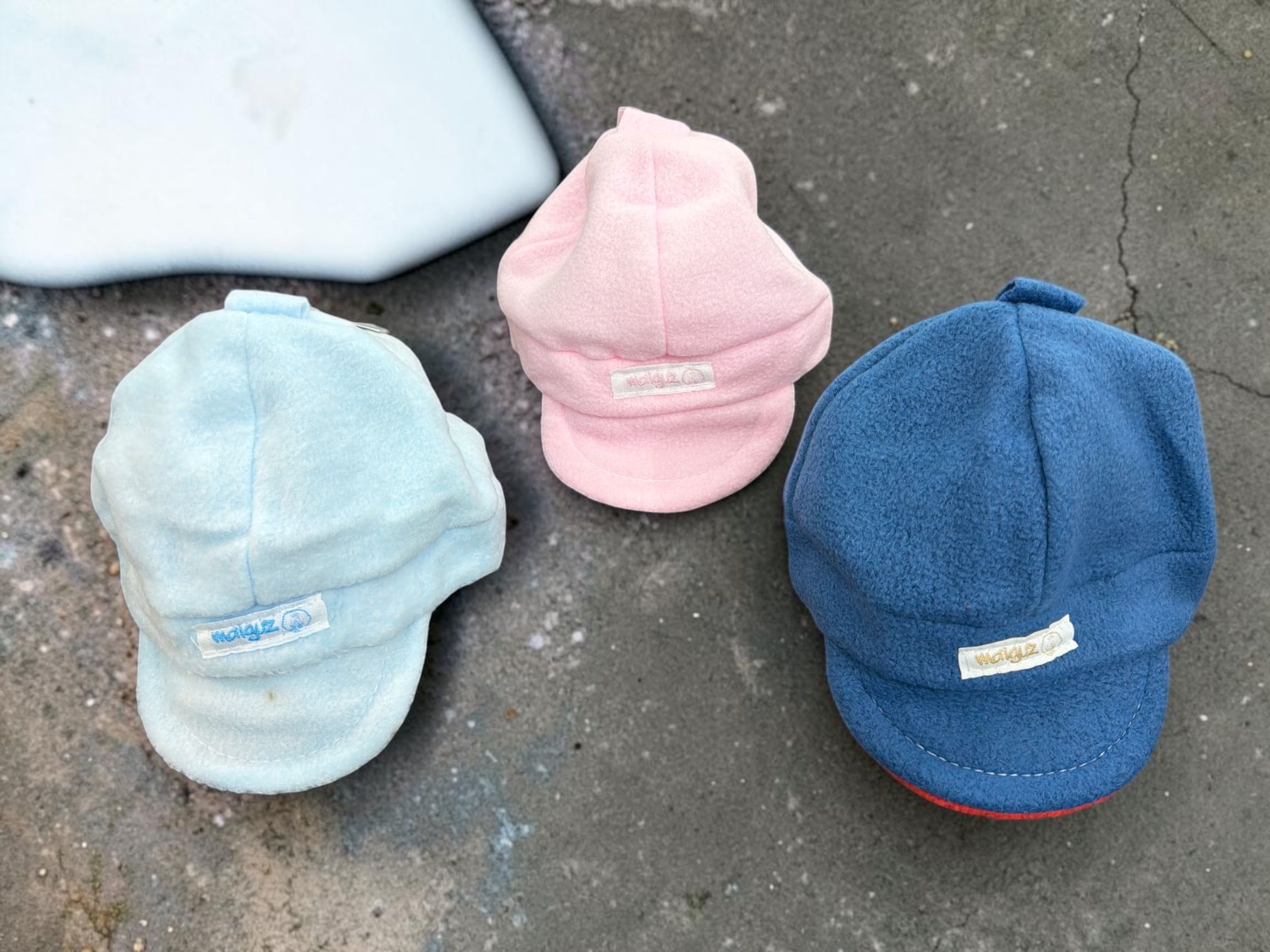 Gorro Polar con visera Talle unico (Hasta 12 meses aprox) Art.392 Pack x 3 SUPEROFERTA