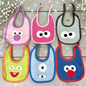 Babero bordado “Ojitos” July Baby Art.650 Pack x 6 Surtido de colores