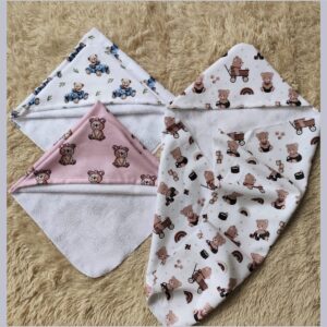 Manta/Toallon Towel Estampada con capucha “Kelly Babies” Surtido de colores