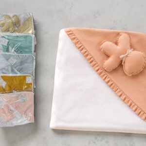 Toallon con Muñeco de Apego “Lola” OFERTA Surtido de colores