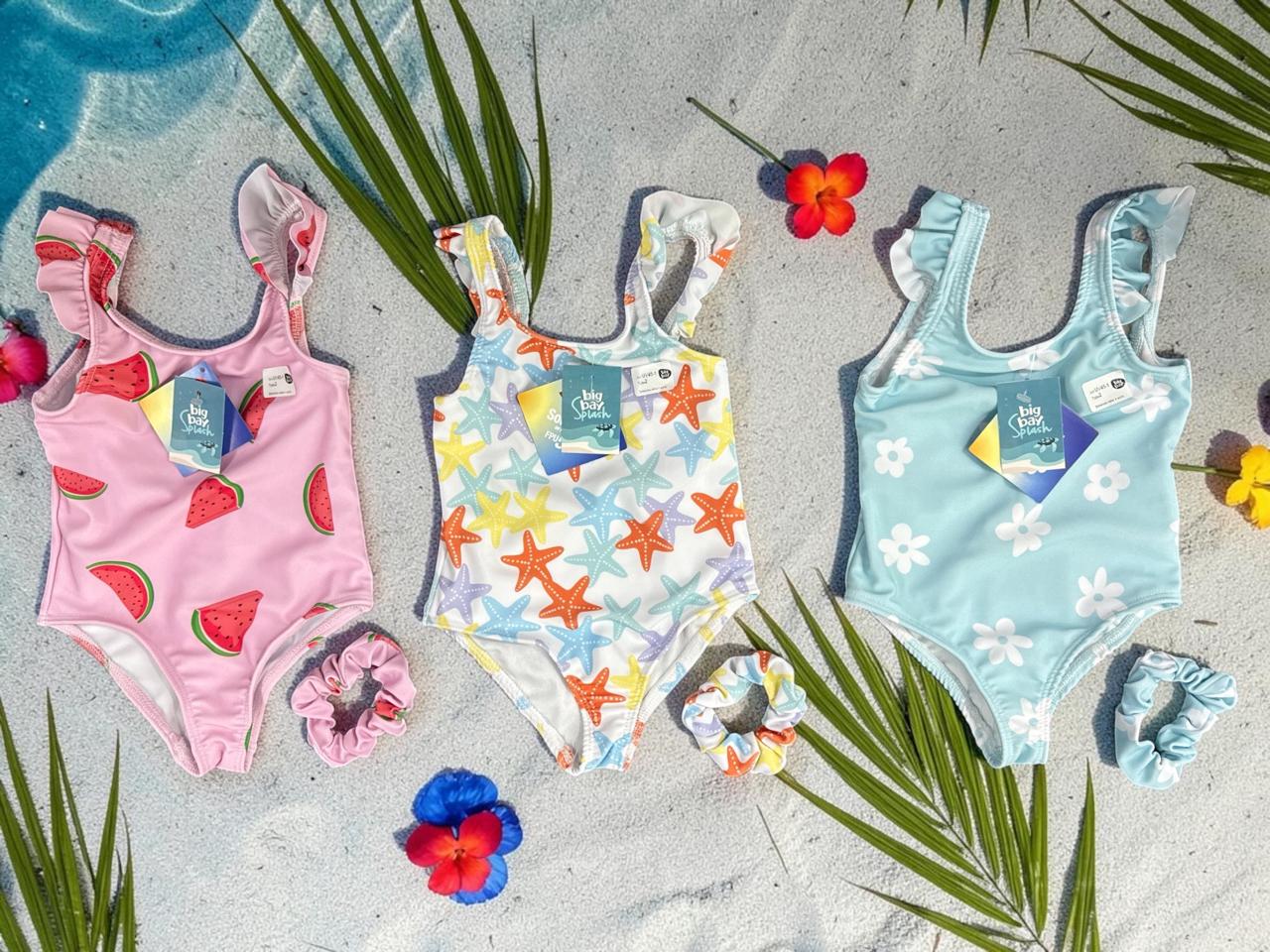 Malla entera UV beba con volados + scrunchie para el pelo "Big Bay" T.(6 a 9, 9 a 12, 18, 24 y 36 meses) Art.45-1 (En bolsa de ziploc)